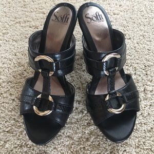 Black sandals by Sofft size 7 1/2 M
